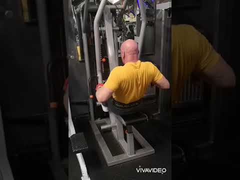 Dave Cartwright trains back