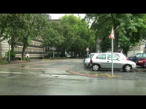 Impressionen aus Herne und Wanne-Eickel - Steinplatz Marktplatz Wanne-Süd nach dem Regen