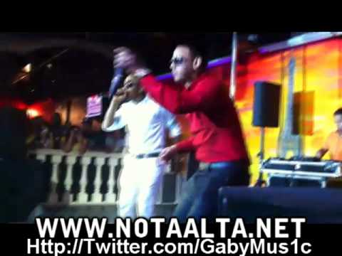 Doble T & El Crock Interpretando Pa Manga mi Visa @t Miami