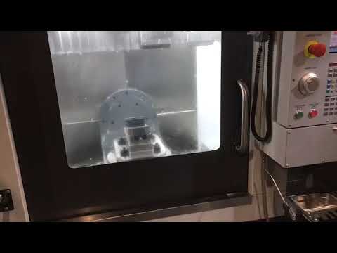 Haas UMC 1000 mit Palettenbahnhof