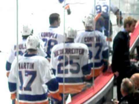 NYI @ MTL October 27 2010 part 1 warm up