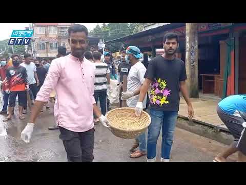 ট্রাফিক স্টিস্টেম নিয়ন্ত্রণে কাজ করছে সাধারণ শিক্ষার্থীরা