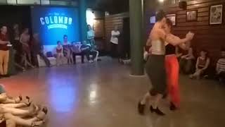 Natalia Fures y Ariadna Zahensdorf. "Pavadita" por el Sexteto Fantasma