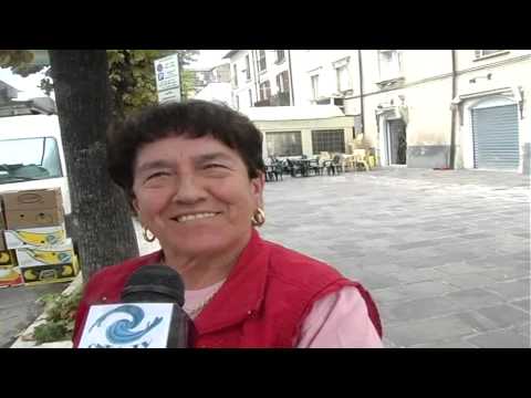 ONDA TG 25.10.2014 - SONDAGGIO SI MANGIA PER VIVERE O SI VIVE PER MANGIARE