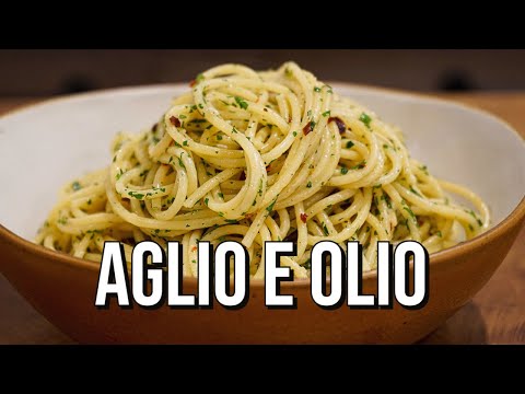 Espaguete Aglio E Olio | Receita de macarrão com alho e óleo