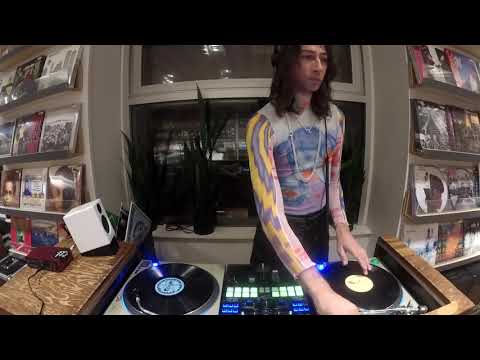 LIVE! AT THE LAB w/ Kindness - DJ Set At Turntable Lab