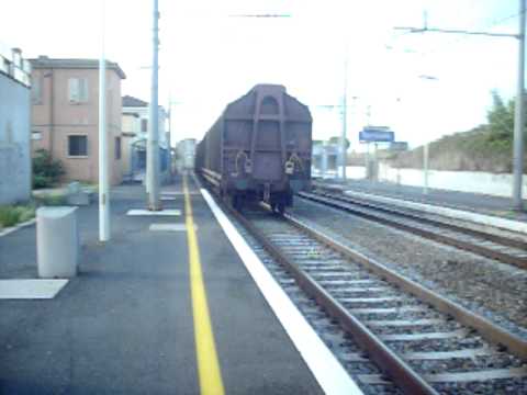 Il saluto della E652 042