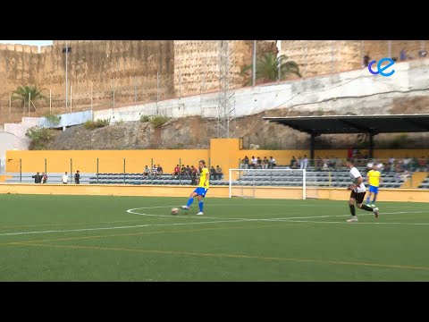 El Sporting Atlético saca un punto con uno menos en el Benoliel ante el Cádiz
