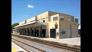 preview picture of video 'Annunci alla Stazione di Siderno'