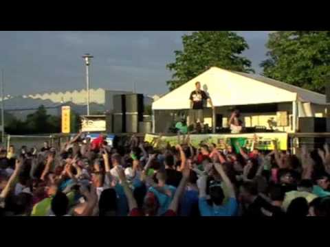 Mallorca Lee Coloursfest 2010 - Slippy Energizer (Tony hutchinson Bootleg) Low Quality Vid