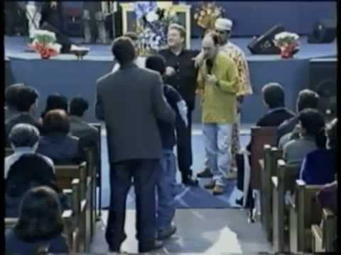 Dave Roberson - Crippled Boy Gets Healed By the Power Of God