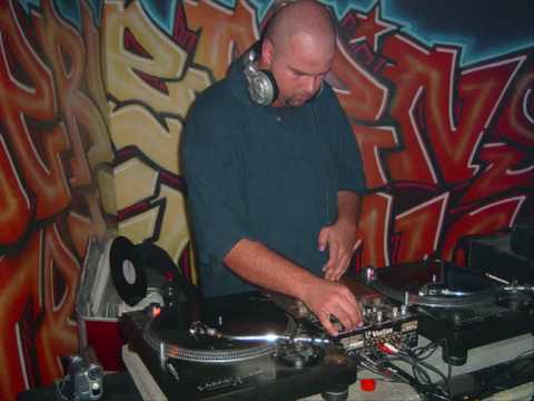 12 Finger Dan - Those Was The Dayz feat. Branesparker