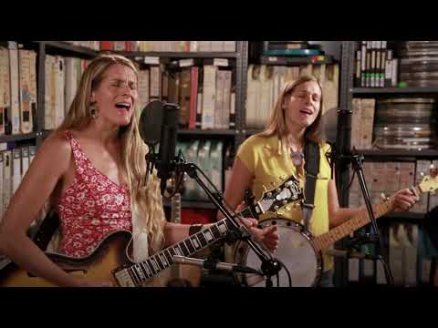 Shook Twins - Safe - 8/19/2019 - Paste Studios - New York, NY