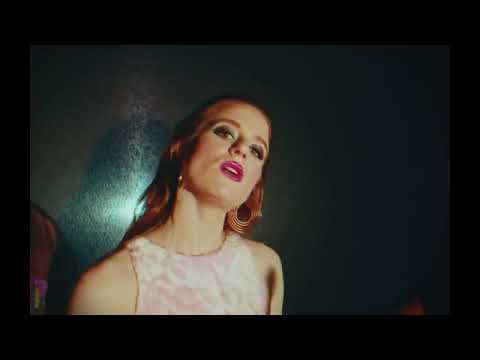 Is "oh My God from Adele" a ripoff from "hou je bek en bef me" from merol?