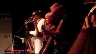 Leah Tysse with David Sturdevant and the San Francisco Medicine Ball Band - Use Me