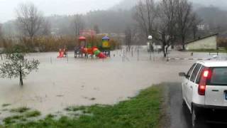 preview picture of video 'ALLUVIONE FIUME MAGRA PODENZANA'