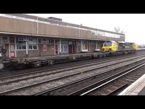 FREIGHTLINER 70014 crewe bas hall to southampton mct