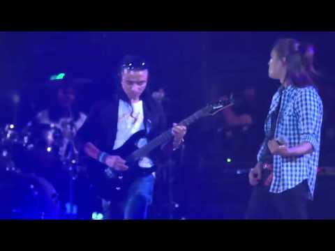 R Zarni - Thida Thida Thida @ MTV EXIT Live In Myanmar