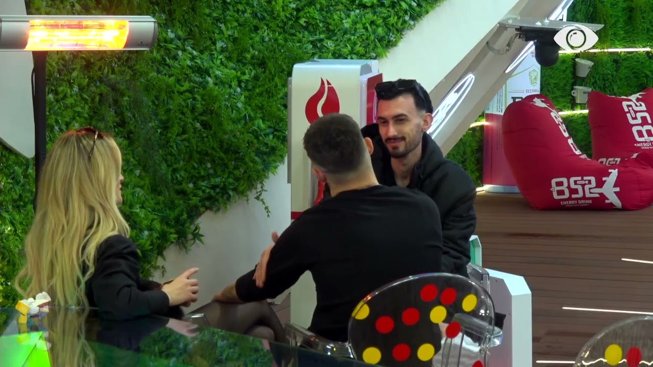 Kë të marrë e kë të lë/ Vijon biseda mes Selin, Gimbo dhe Kristit