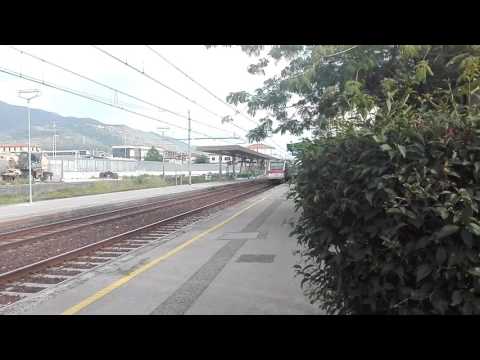 Transito del ETR460.24 a Forte dei Marmi.