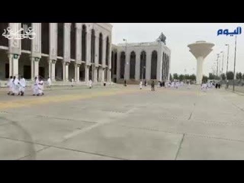 ضيوف الرحمن يتوافدون إلى مسجد نمرة لأداء صلاتي الظهر والعصر جمعًا وقصرًا