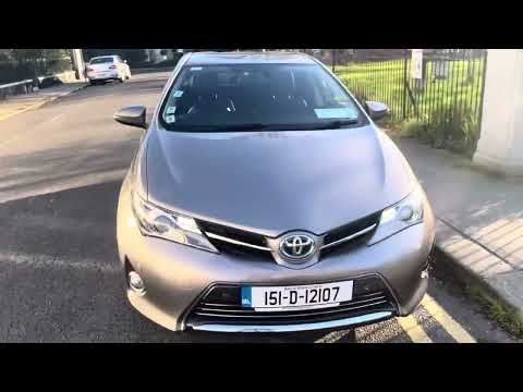 Toyota Auris Luxury Self Charging Hybrid 5DR Auto - Image 2