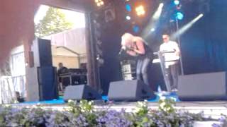 Movetron - 4-rivinen (osa 2) live @ Kuopion Viinijuhlat 5.7.2014
