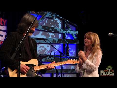 Larry Campbell & Teresa Williams "Keep Your Lamp Trimmed & Burning"