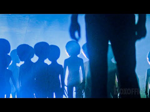 Gli alieni escono dall'astronave | Incontri ravvicinati del terzo tipo | Clip in Italiano
