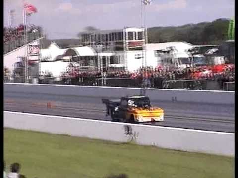Match Race: Freddy Fagerström vs. Graham Ellis - Santa Pod European Finals 2010