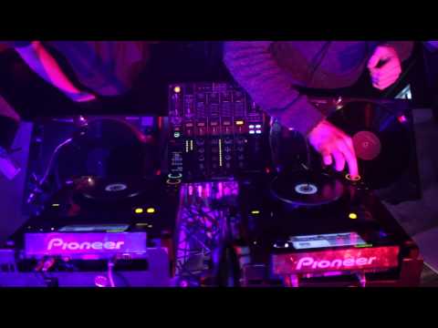 15 Minutes DJ Competition - Deelux Audio - Cable Nightclub