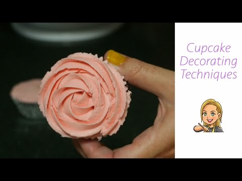 Decorating Cupcakes - Different Icing Techniques