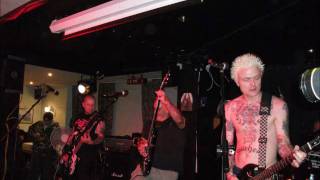 cocksparrer berore the flame dies