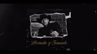 Llorando Y Tomando - Leo Peña (Audio)