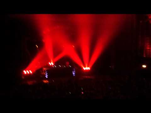 SEBASTIAN INGROSSO-PORTER ROBINSON@Congress Chicago 02/25/12"Otto Knows - Million Voices"