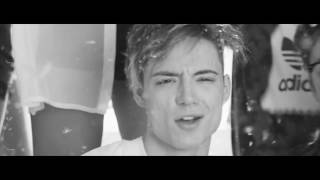 DIE LOCHIS - SIDEKICK [HD]