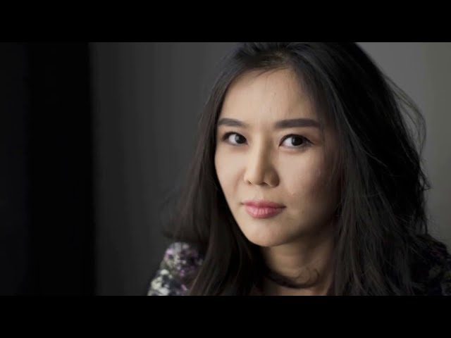 Vídeo relacionado con La fille aux sept noms (French Edition)