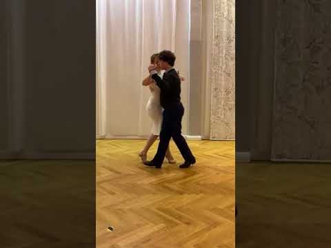 Simple Argentine Tango Steps