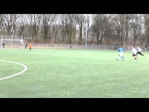 Voetbal fragmenten DWS E3 - SDZ E2     2013         (4-2)