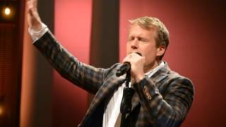 Charles Billingsley sings "Majesty (Here I Am)"