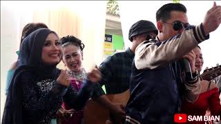 Download lagu BIAN NYASAR DI UNDANGAN PERNIKAHAN mp3