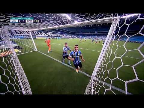 Diego Souza lançou seu já tradicional passinho na comemoração. Siga Grêmio 2 x 1 Bahia