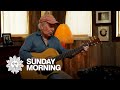Extra Paul Simon S Guitar Show And Tell