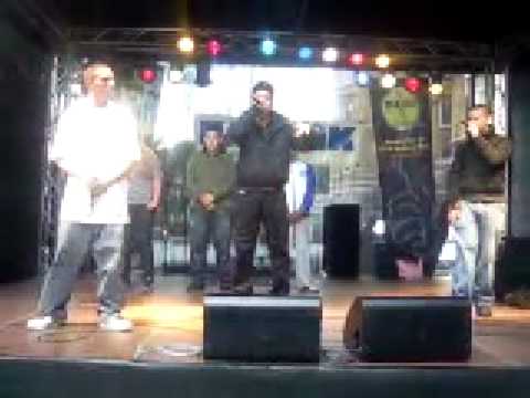 Auftritt von Ferro feat. EyGee ´´ Streetlife ´´in Altona!!
