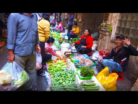 A Small Market On The West Of Orussey Marekt - Cambodian Street Food Tour