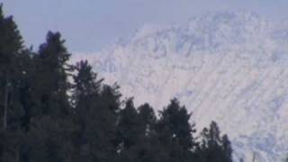 preview picture of video 'Murree, Ayubia : Kargil Peak and dense forests'