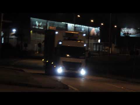 Atego Branco De Kina Da Paulisul Parando Pros Flash #FlogãoVips/101