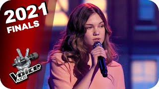 Avril Lavigne - I&#39;m With You (Emily) | The Voice Kids 2021 | Finals