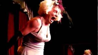 Boa performing Shirley Bassey - I