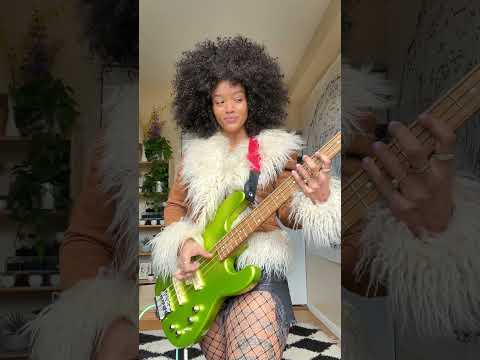 Chainsaw Man Opening - KICK BACK by Kenshi Yonezu [April Kae Bass Cover] #kenshiyonezu #kickback